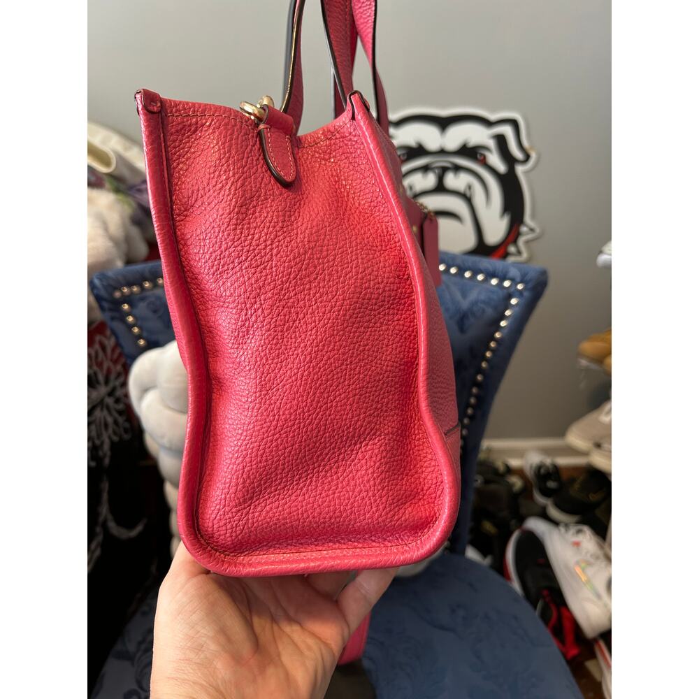 Coach Dempsey Pink Carry-All Bag with Patch - Picture 3 of 8